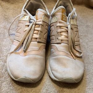 New Balance Beige and Cream Sneakers - size 6.5